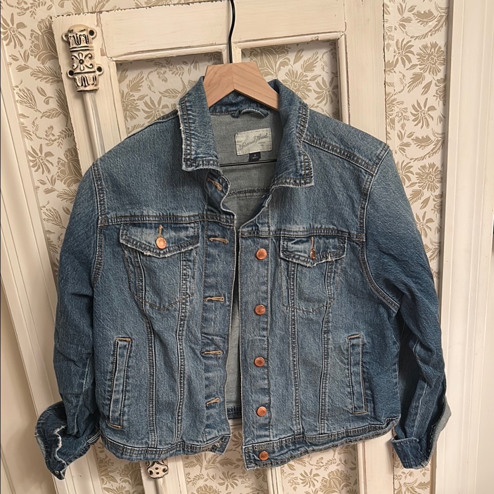 EUC universal thread denim jacket